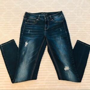 Maurices Destructed Skinny Jeans Destructed Denim Jeggings size Small